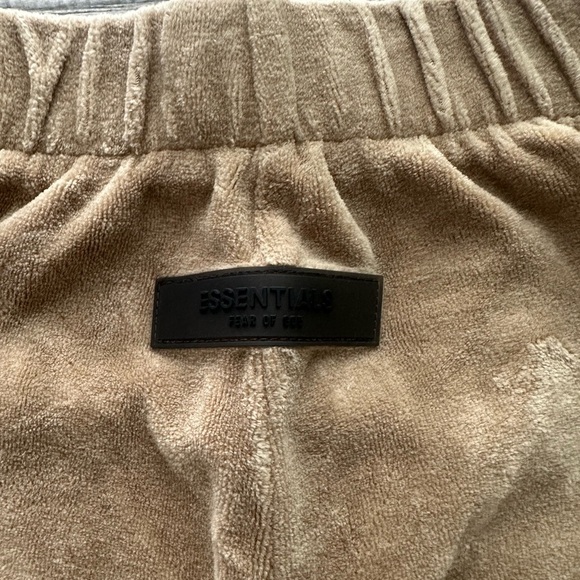 Essentials fear of god Tan Athletic Shorts with Elastic Waistband Sz M - Picture 3 of 5